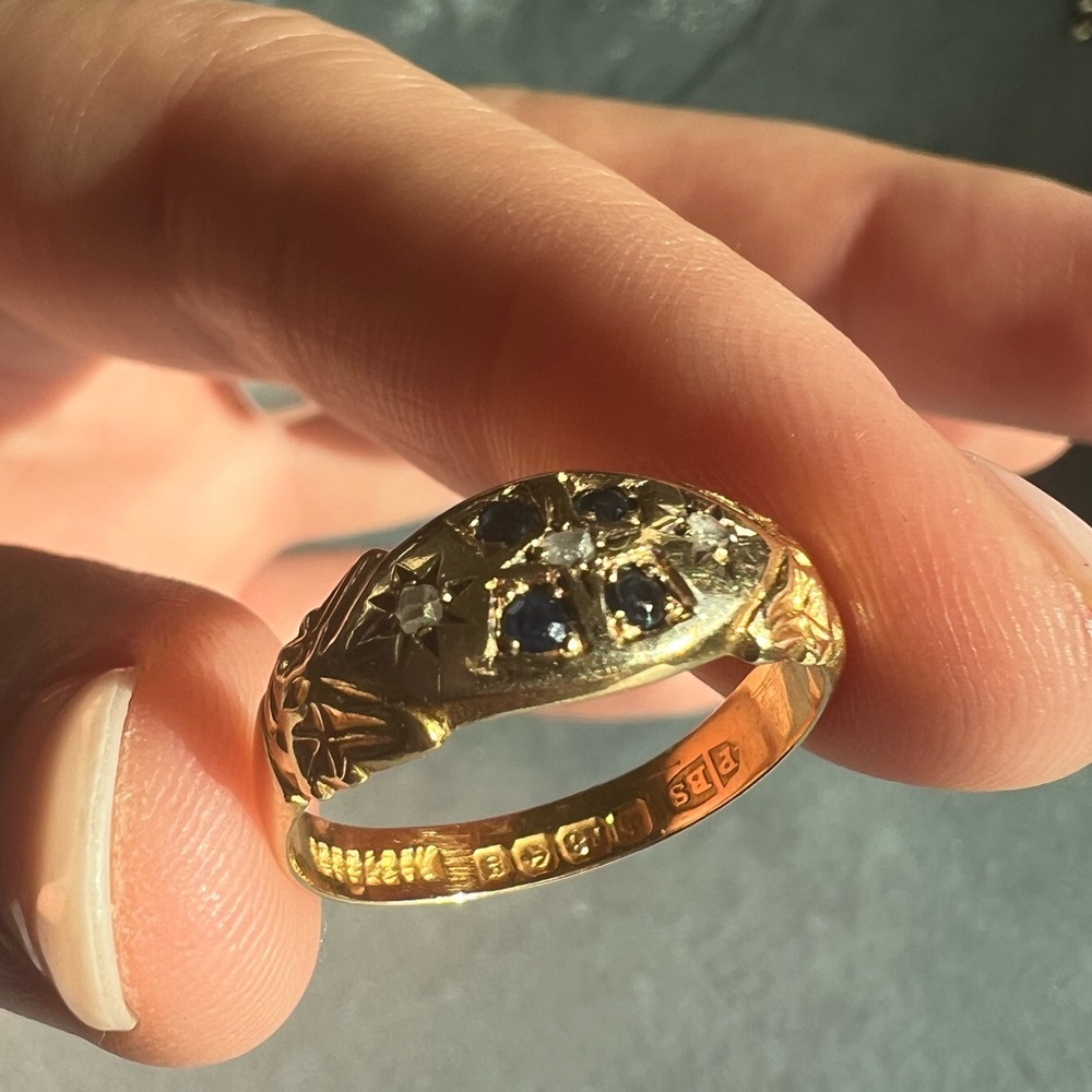 14K Sapphire and Diamond ring w/ tons of hallmarks! Size 8